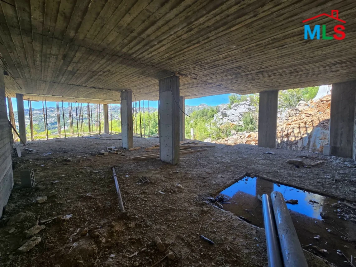 Feytroun 130m2 | 30m2 Terrace | Payment Facilities | Calm Area | DA