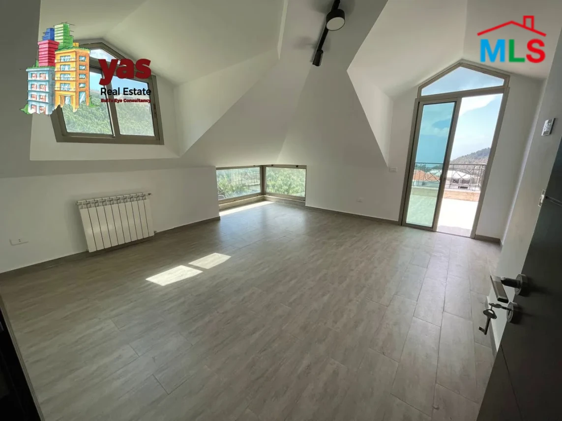 Baabdat 230m2 | 50m2 Terrace | Mountain View | Duplex | TCH