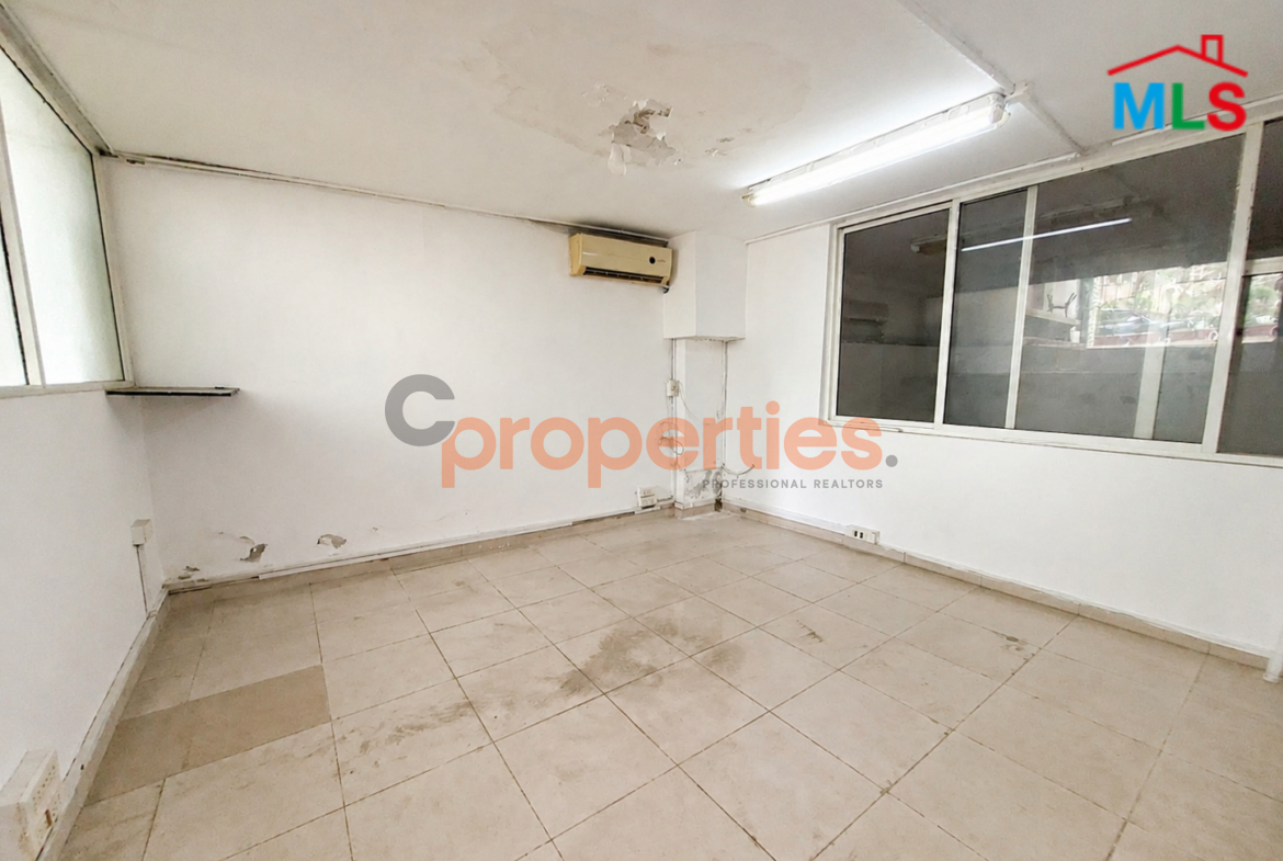 Warehouse for rent in Achrafieh CPBPK64