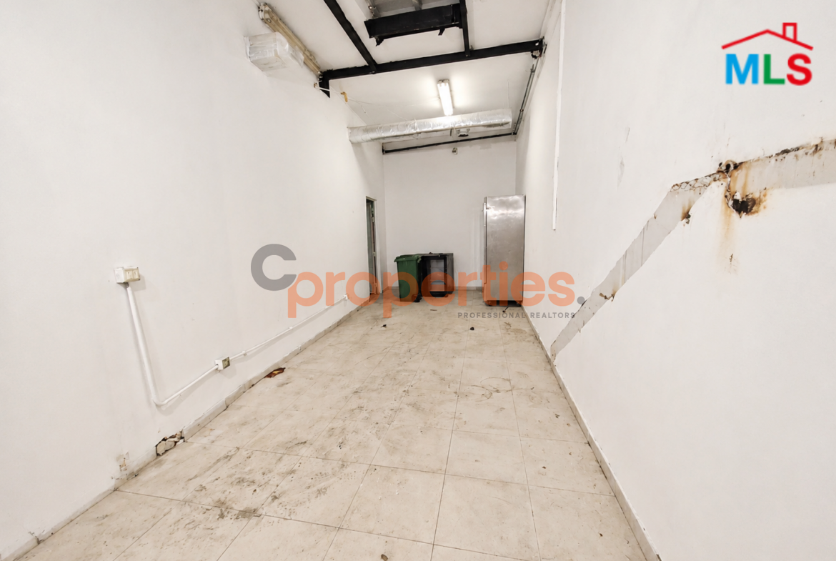 Warehouse for rent in Achrafieh CPBPK64