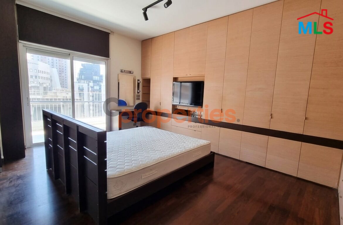 Apartment For Rent In Achrafieh - CPBMH33
