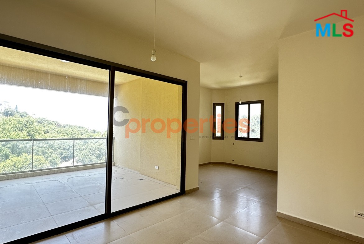 Apartment For Sale in Amchit – CPKCC70