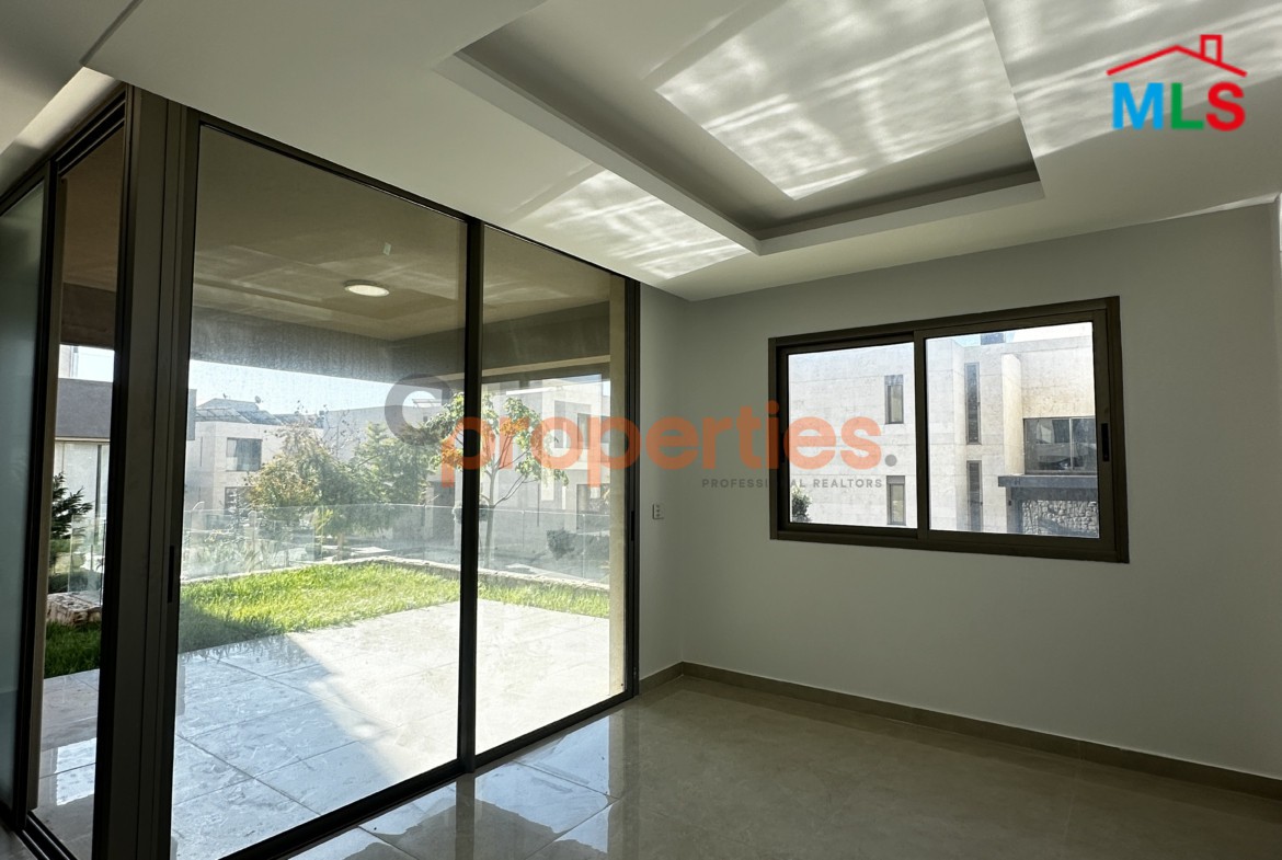 Apartment For Sale in Amchit – CPKCC62