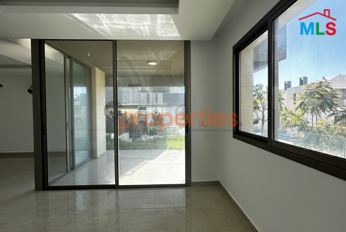 Apartment For Sale in Amchit – CPKCC62