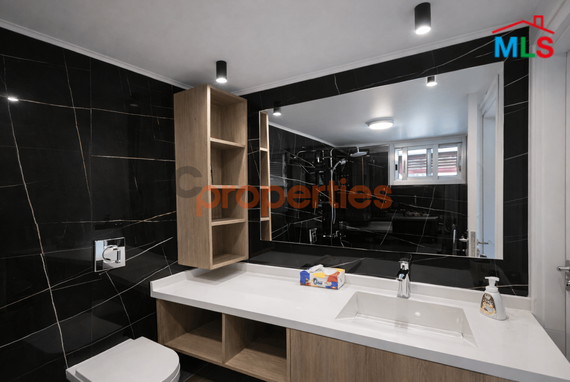 Chalet For Sale In Tabarja – CPJGK67