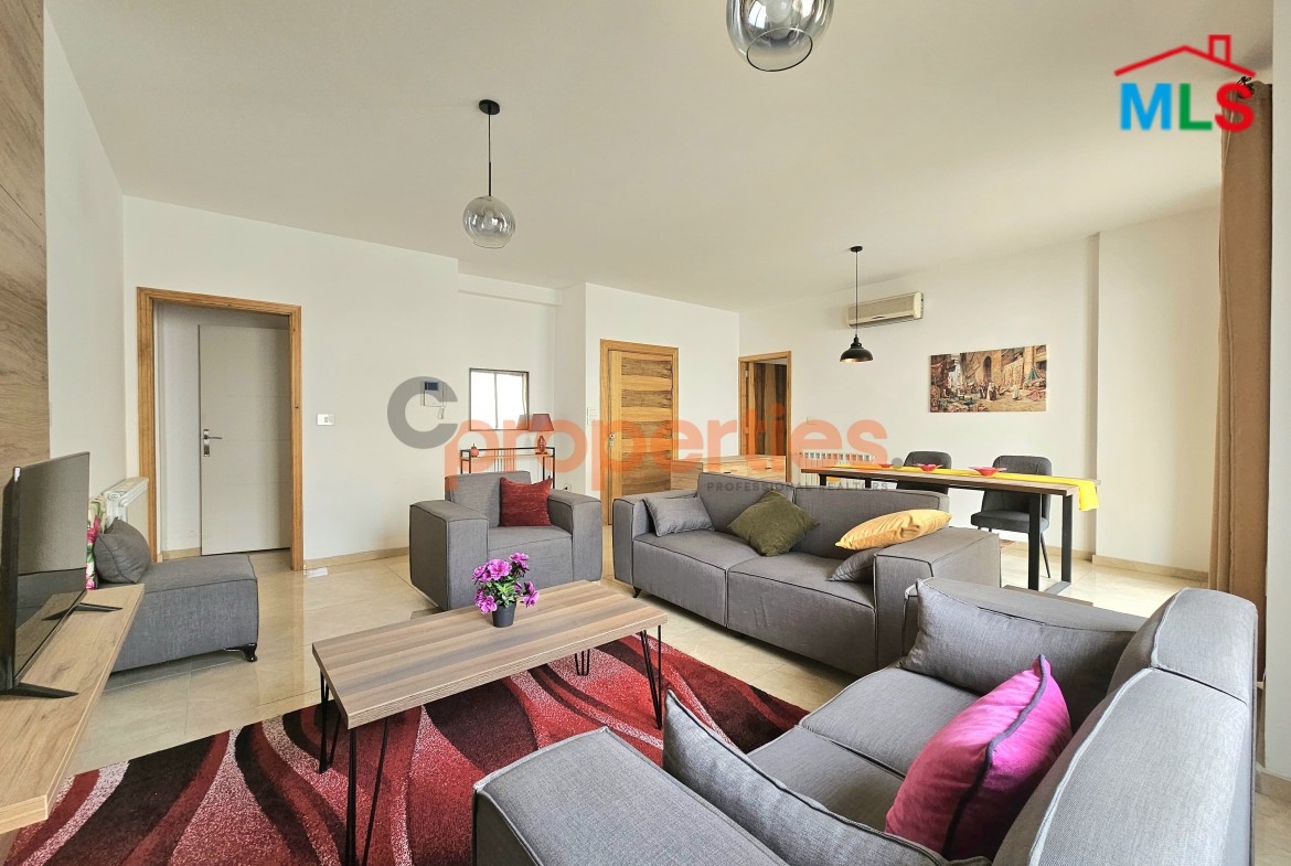 Apartment For Sale In Achrafieh – CPBWW63