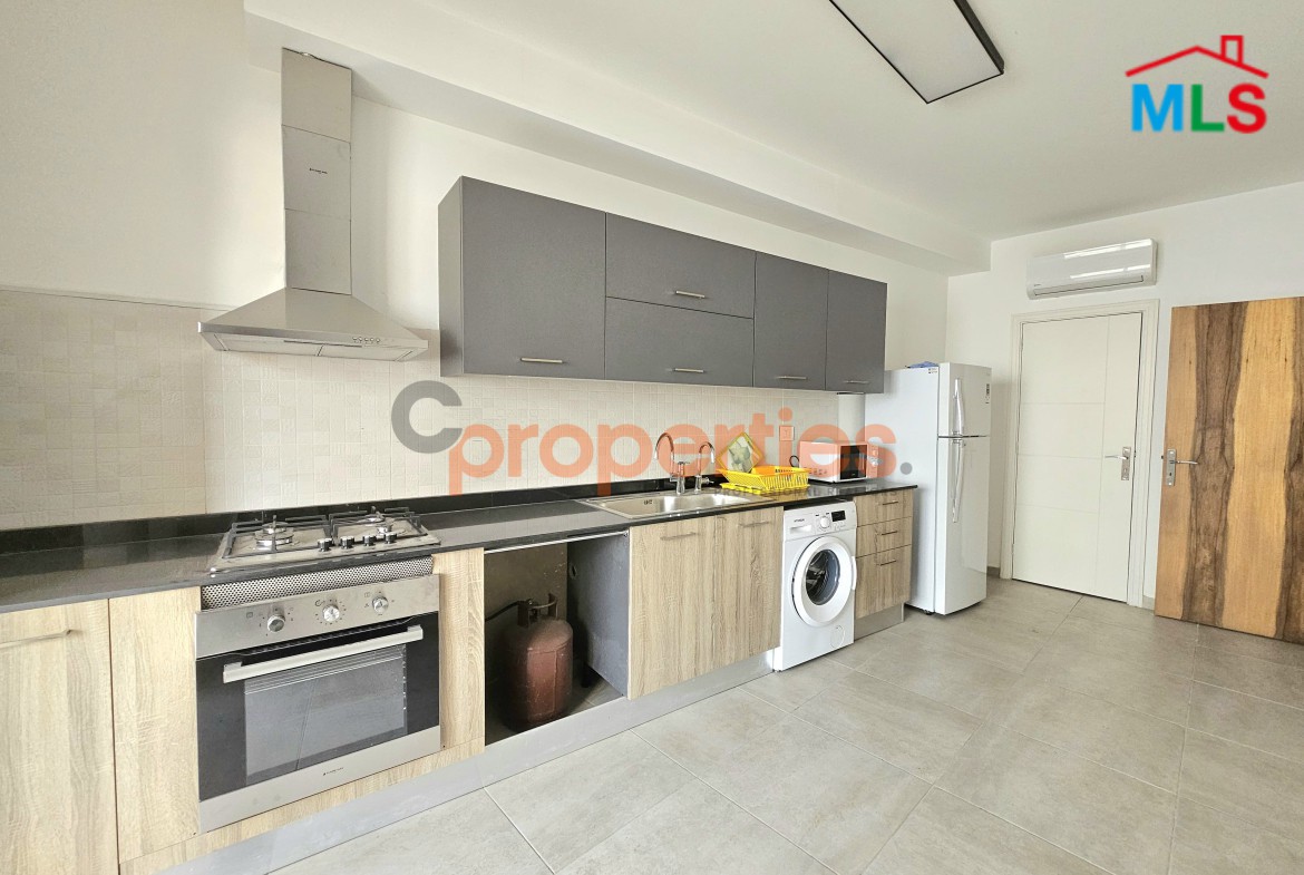 Apartment For Sale In Achrafieh – CPBWW63