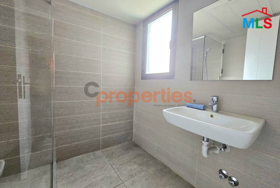 Apartment For Sale In Achrafieh – CPBWW63