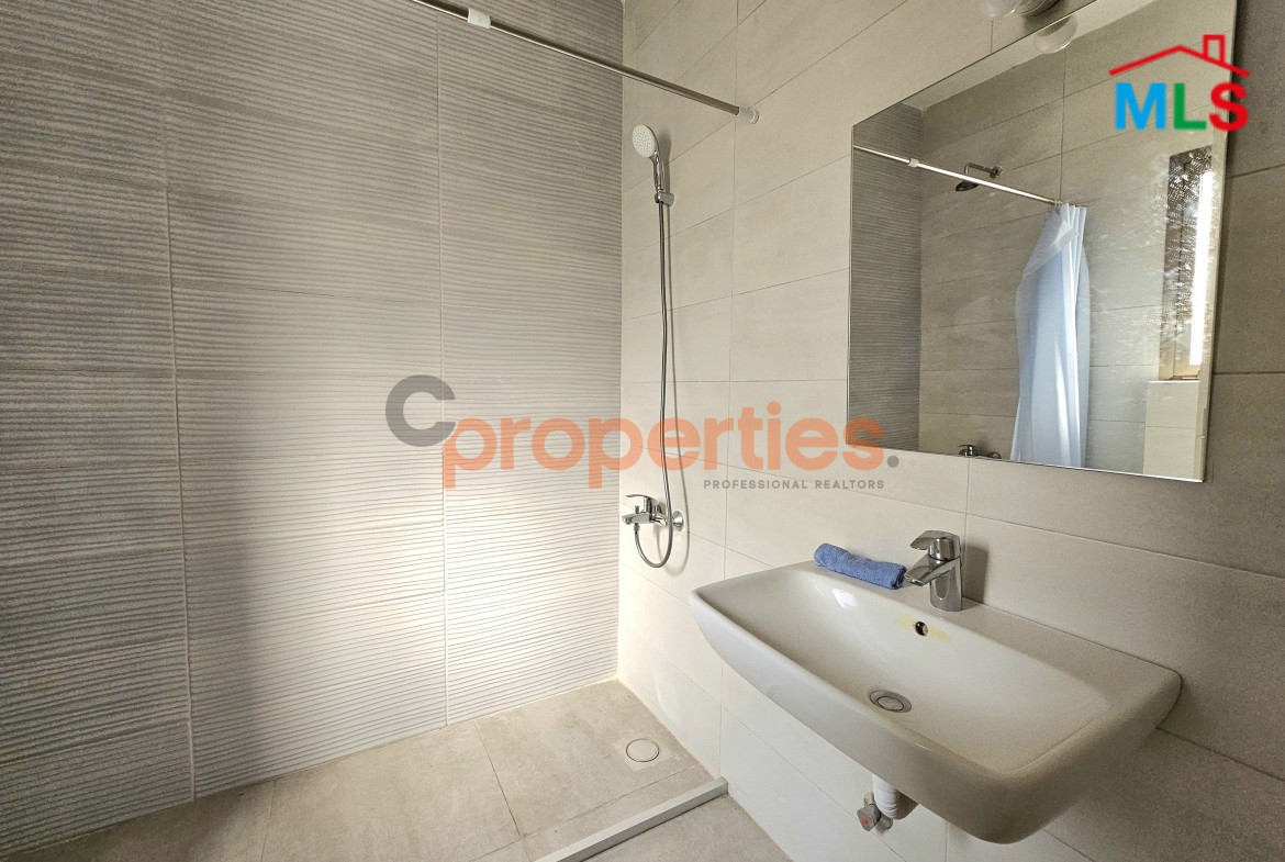Apartment For Sale In Achrafieh – CPBWW63