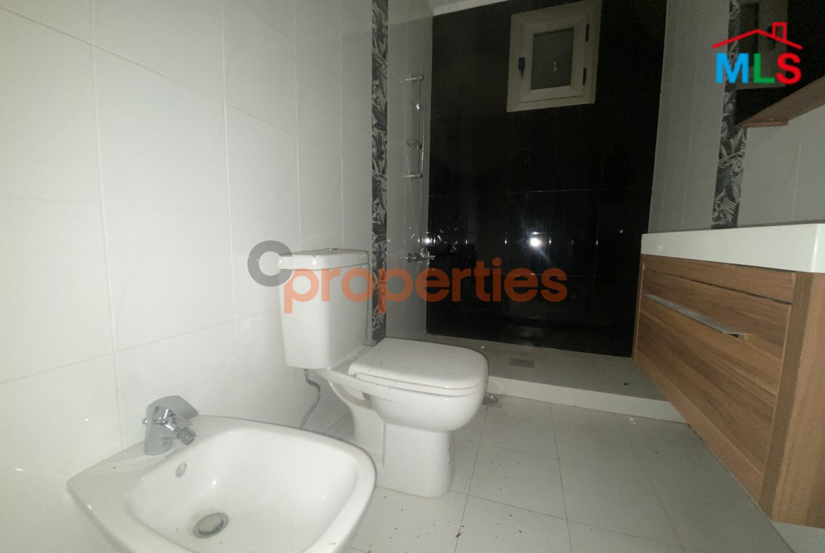 Bright Apartment For Sale in Zalka – CPFY52