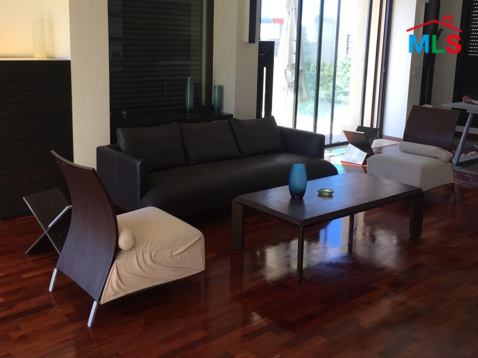 Furnished Villa With Garden & Mountain View For Rent in Shalimar, Baabdat
