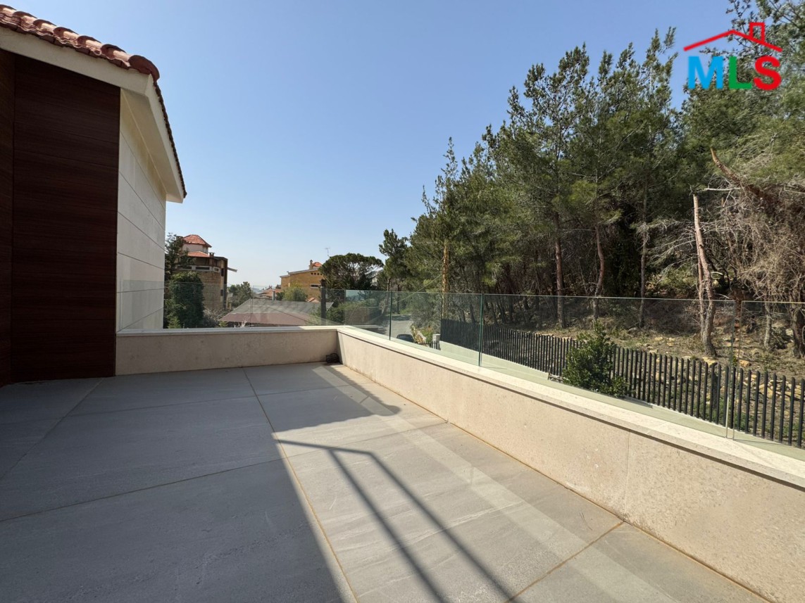 Modern Furnished High-End Finishing Villa For Rent in Baabdat