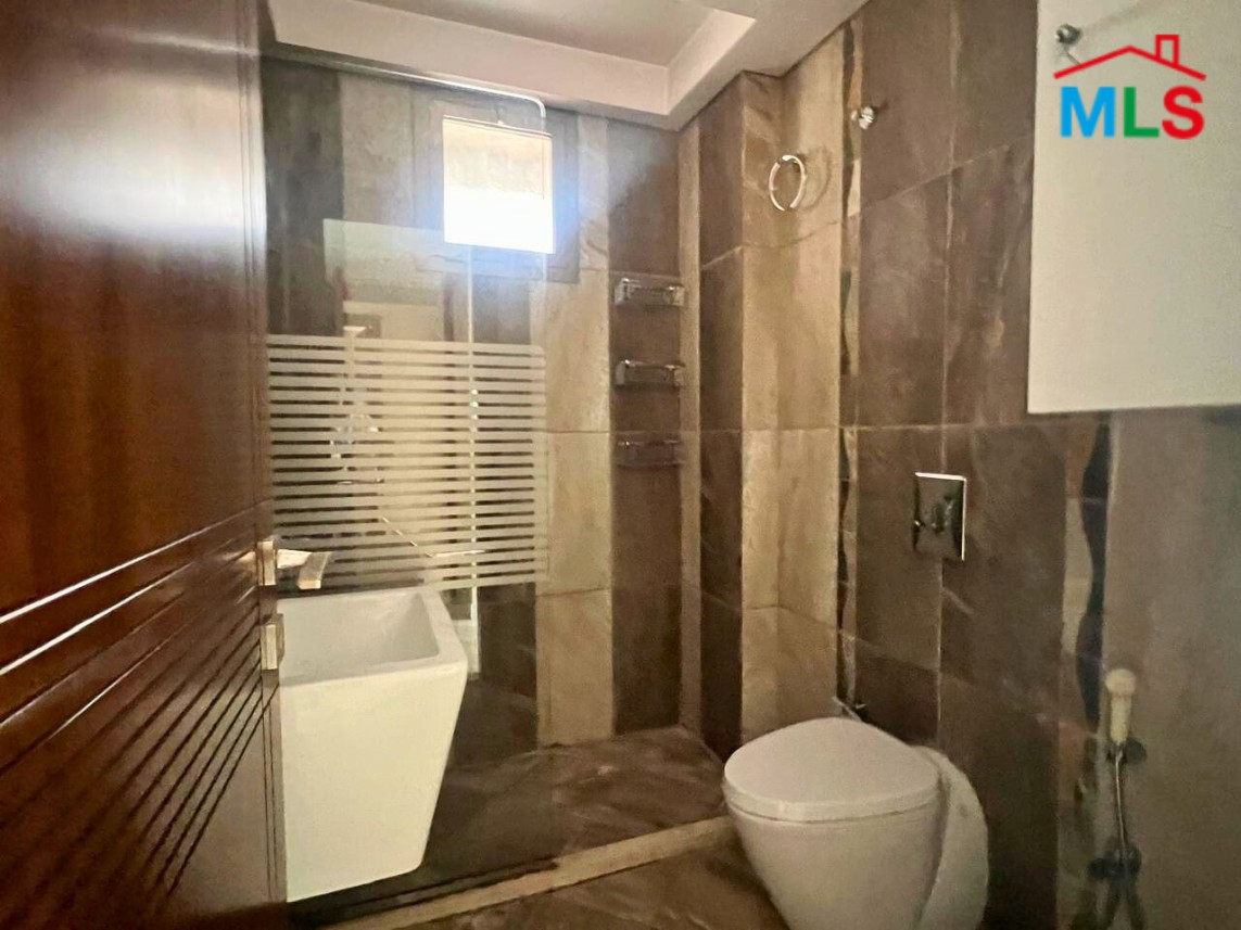 Spacious Apartment In A Gated Community For Rent In Achrafieh, Sioufi