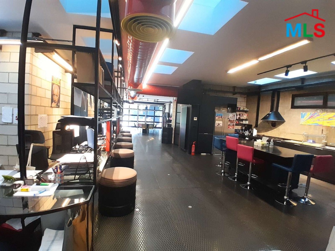 Stunning 300 SQM Ready to Move-In Office For Rent in Achrafieh