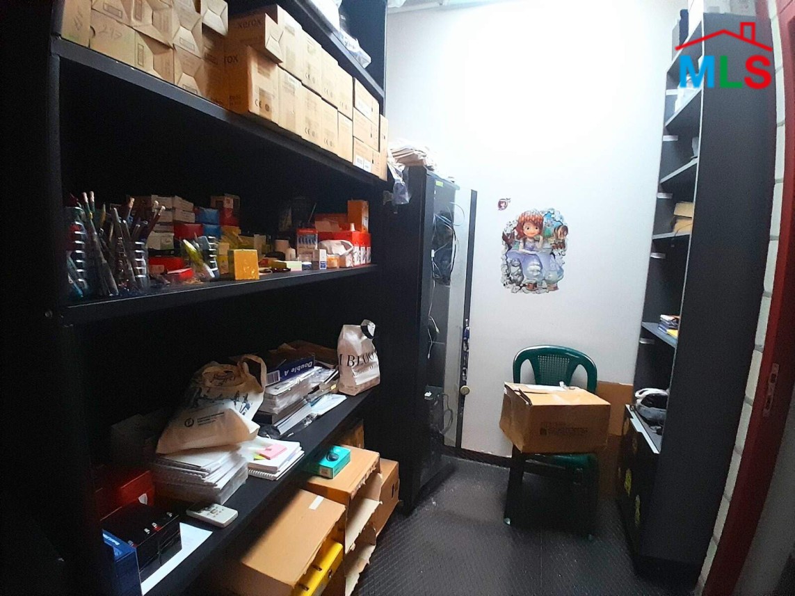 Stunning 300 SQM Ready to Move-In Office For Rent in Achrafieh