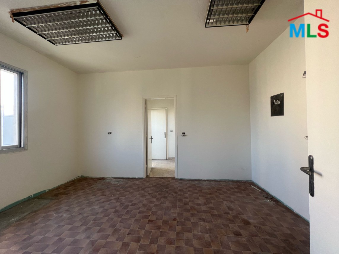 220 SQM Office For Rent In Achrafieh