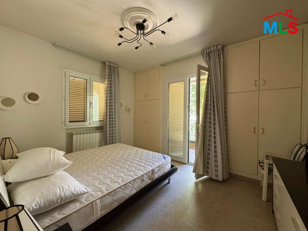 Fully Furnished Decorated Villa For Rent in Baabdat
