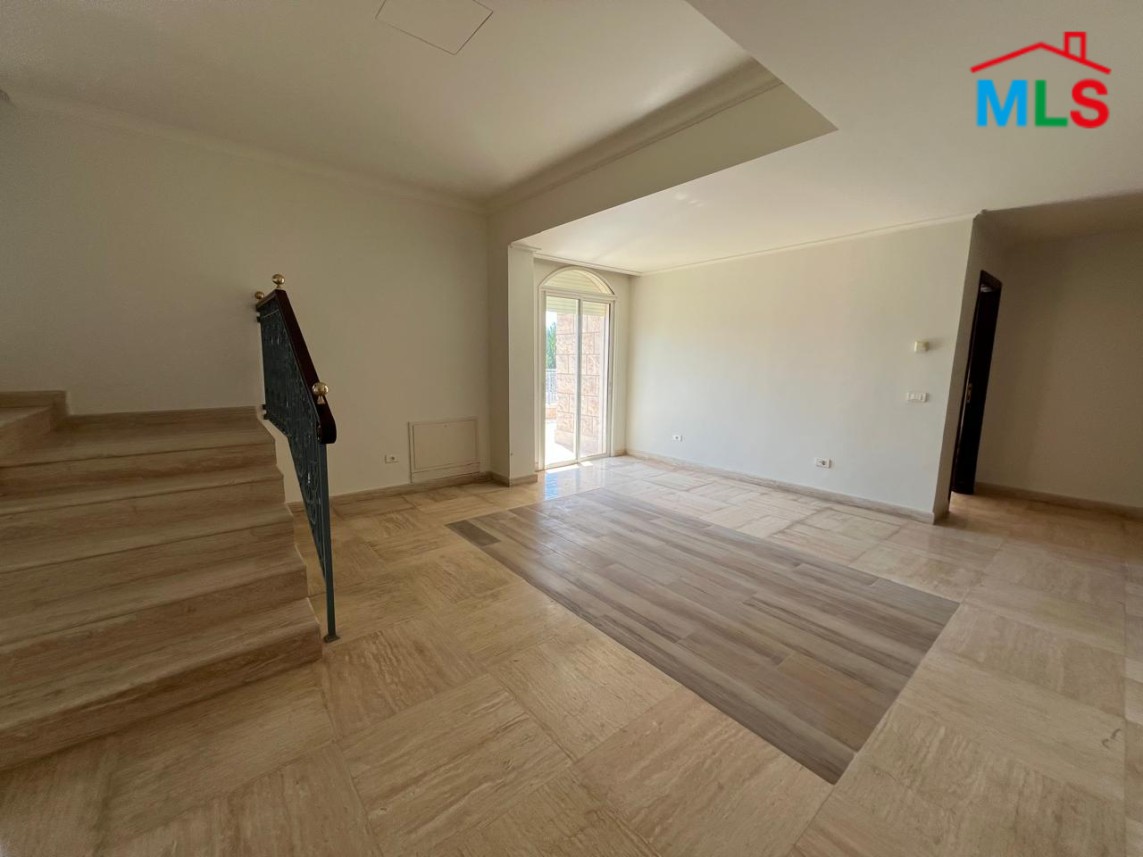 Semi-Furnished Amazing Villa With Pool For Rent in Fatqa
