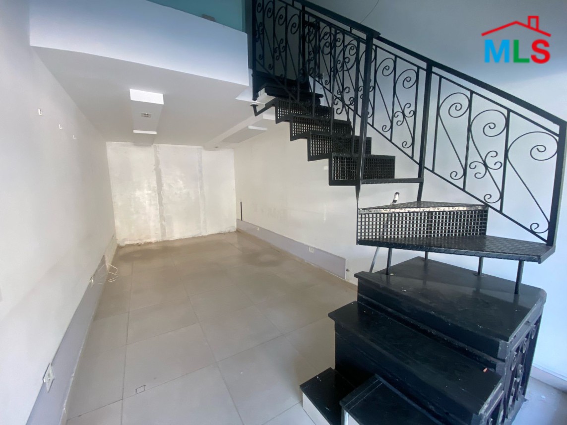 35 SQM Shop For Rent in Antelias