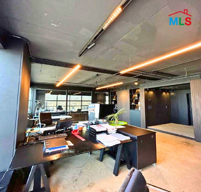 127 SQM Office For Rent in a Commercial Tower, Mirna Chalouhi, Dekweneh