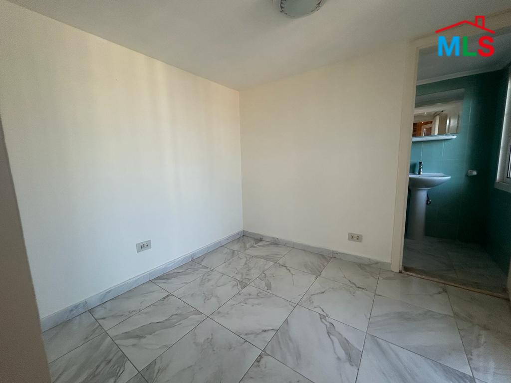 4-Bedroom Apartment for Rent in Zoukak El Blat, Down Town