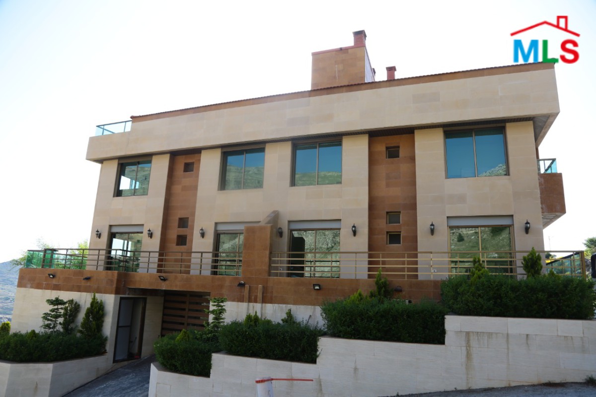 Furnished Chalet With Garden for Rent in Chabrouh, Faraya