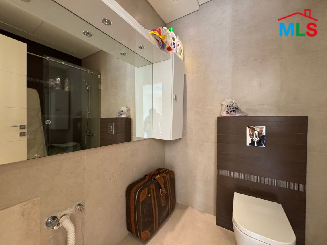 Apartment with Unblockable Mountain View For Sale in Monteverde