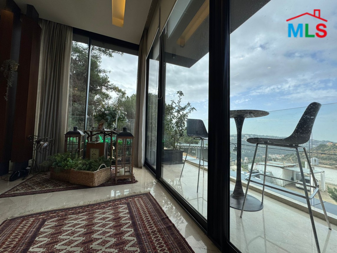 Spacious Apartment With Amazing View For Sale in Monteverde