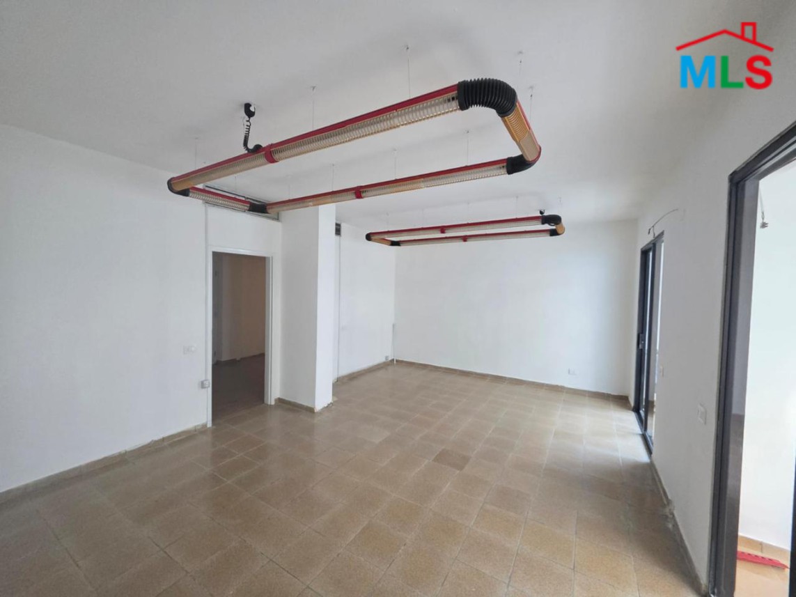 100 SQM Office For Sale in Achrafieh, Saydeh
