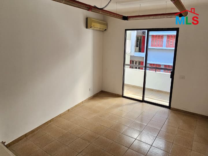 100 SQM Office For Sale in Achrafieh, Saydeh