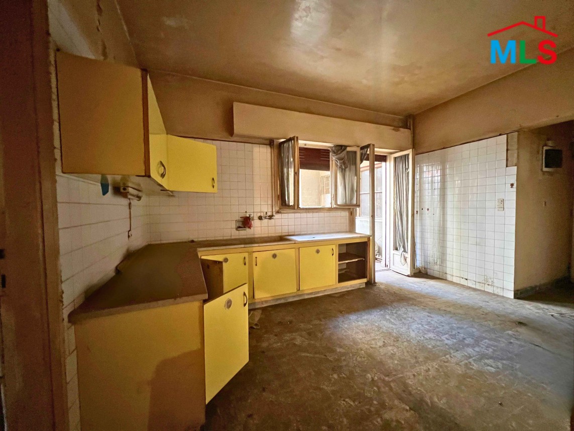 3-Bedroom Apartment For Sale in Achrafieh, Hotel Alexandre