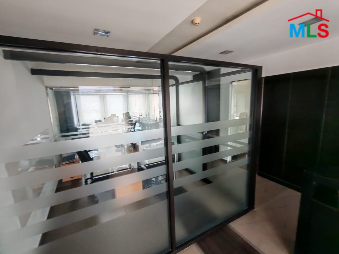 Spacious Office For Sale In Prime Location in Achrafieh, Sassine