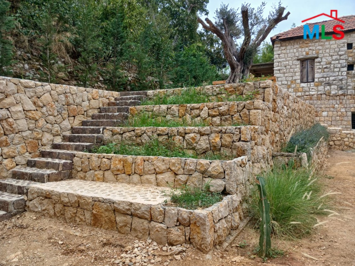 Land With Old House For Sale in Beit Chabeb