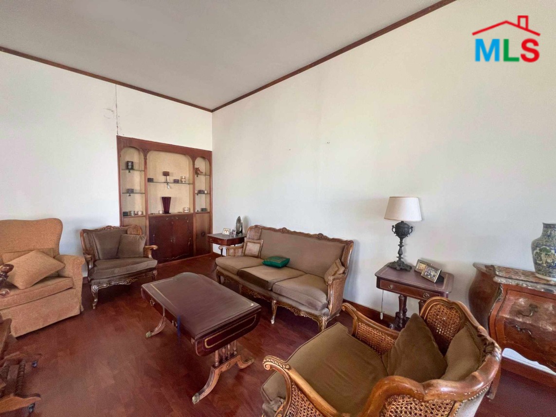 Bright & Spacious Apartment with Terrace For Sale in Achrafieh, Sassine