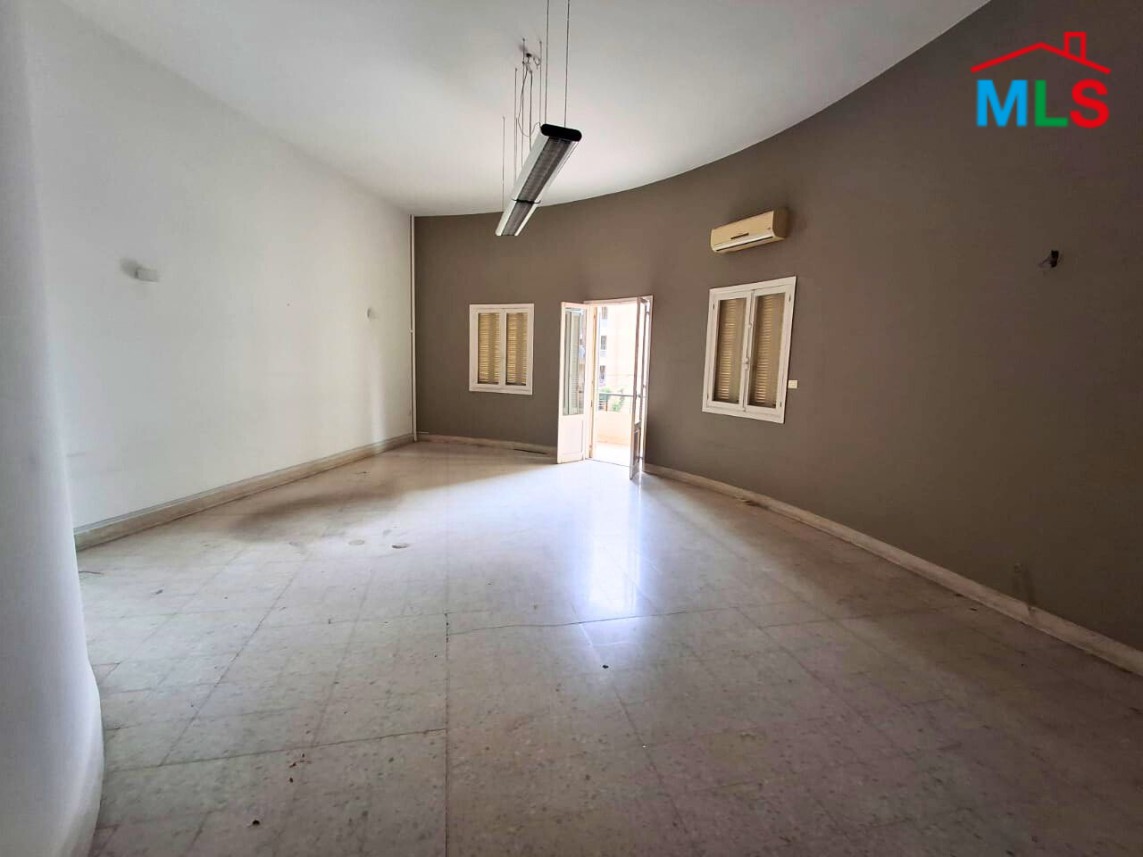 300 SQM Office For Sale In Achrafieh, Sioufi