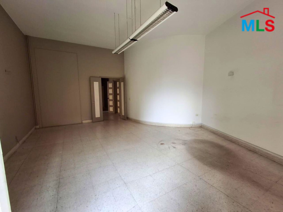 300 SQM Office For Sale In Achrafieh, Sioufi