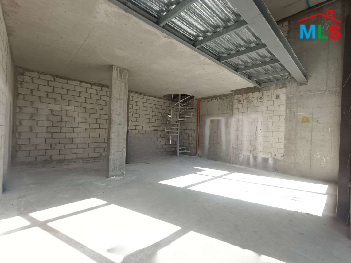 190 SQM Core & Shell Shop For Sale in Achrafieh, Soho