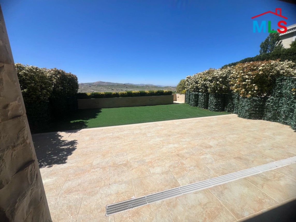 High-end Finishing Duplex Chalet For Sale in Faqra Club