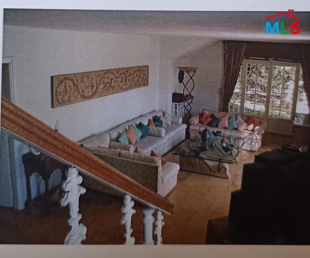 Stunning Villa with Garden For Sale in Baabdat