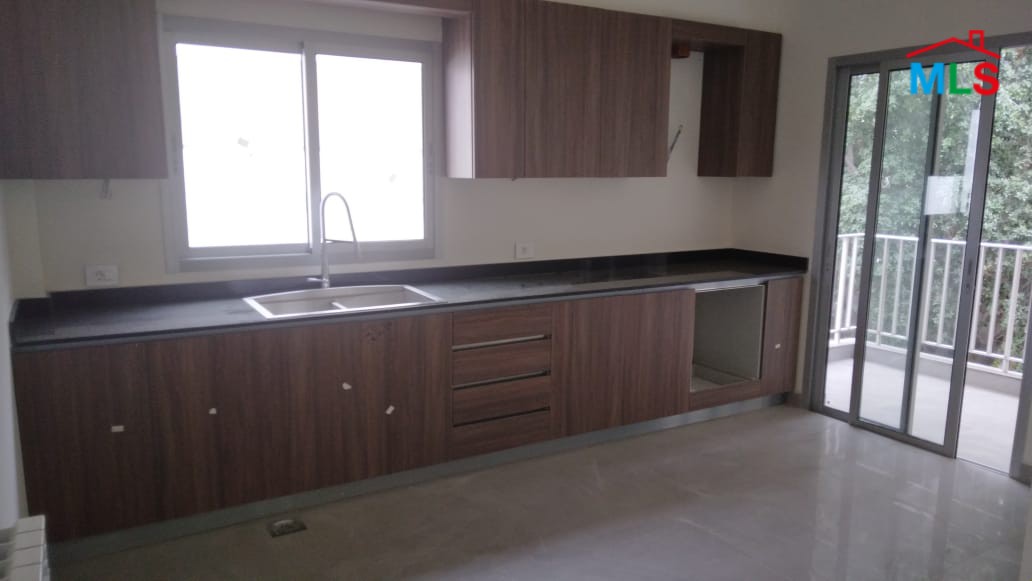 Spacious Apartment for Sale in Beit Meri