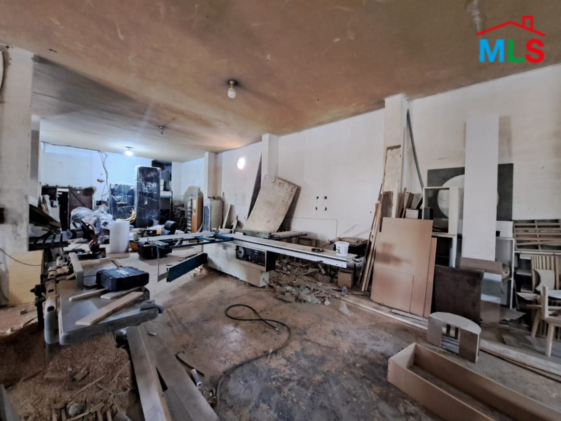 Open Space Industrial Grade 1 Factory for Sale In A Good Location In Bouchrieh